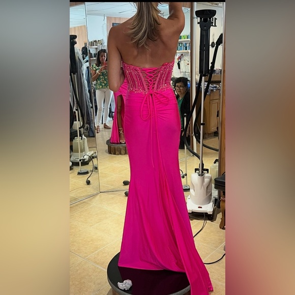 Ashley Lauren Designer hot pink beaded Prom Dress Size 00 - Picture 9 of 9